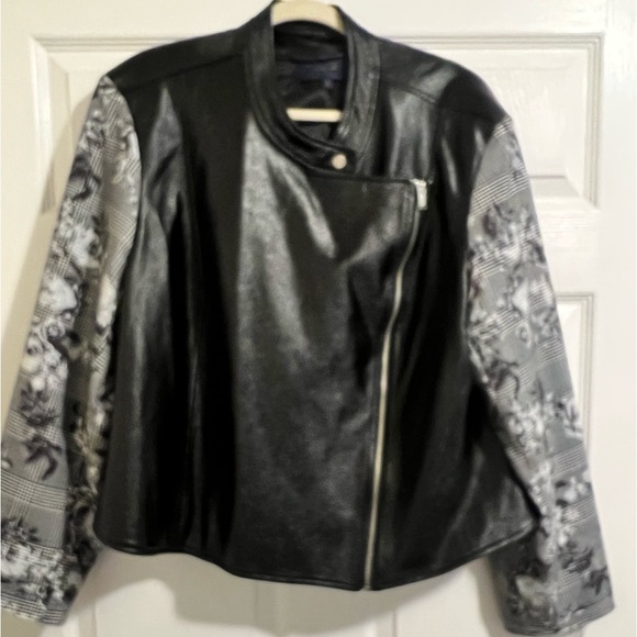 Fun pleather jacket with plaid flower details BRAND NEW never worn before - Picture 5 of 5